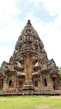 Главная башня храма