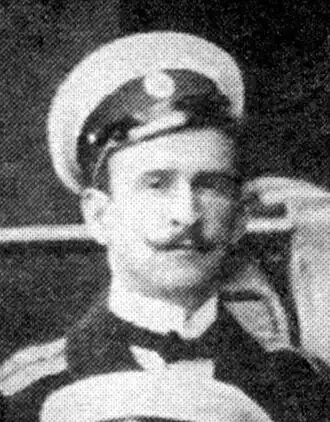 После окончания Артиллерийского офицерского класса в 1908 году