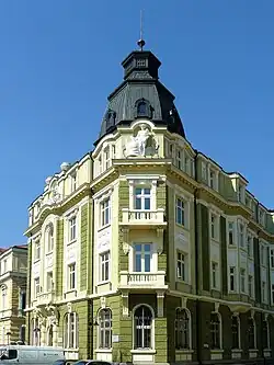 Штаб-квартира ДСК, ул. Московская и ул. Беньковской по проекту Фингова-Ничева-Юрукова.