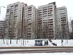 Два сблокированных многоквартирных дома серии 1-528КП-84Э в начале улицы Фурманова