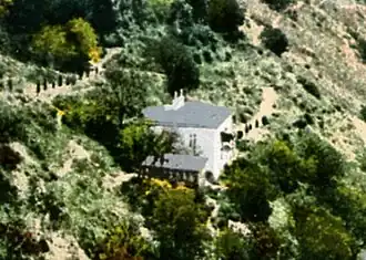 Дом адмирала Лазарева на дореволюционной открытке Георгиевского монастыря