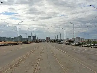 Проезжая часть моста во время реконструкции 2010 года