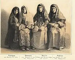 Дочери и сноха Шамиля