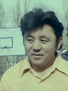 Жайсанбаев в фильме «Бросок, или Всё началось в субботу» (1976)