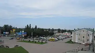 Вид на площадь и сквер в 2011 году