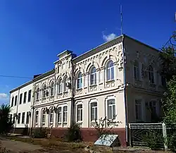 Здание церковно-приходской школы (дом № 11)