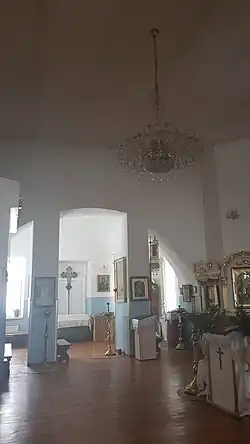 внутри храма