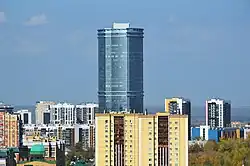 «Лазурные небеса» среди окружающей застройки