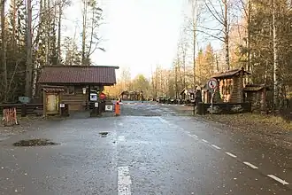 Въезд в посёлок