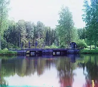 Вид на Ковжскую плотину со стороны Ковжского озера(фотография С.М. Прокудина-Горского. 1909 г.)