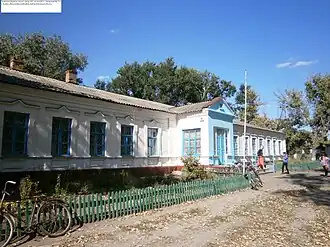 школа в Бузовке