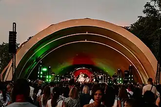 Концерт Mary Gu на фестивале, 2024