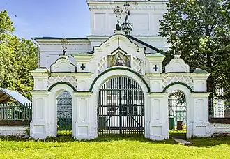 Ворота церкви