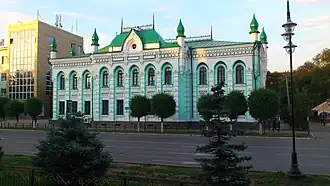 Здание музея с 1980 года (бывшая русско-киргизская школа, 1879)