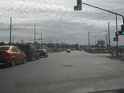 Пересечение Б.Крыловки с улицами Гладилова (справа) и Несмелова (прямо)