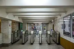 Турникеты на выход