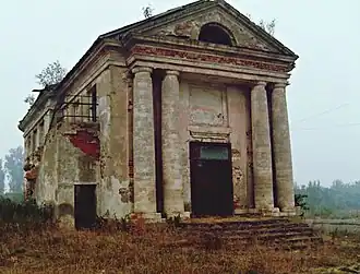 Бывший храм в Красных Буйцах