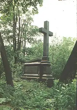 Могила канцлера К. В. Нессельроде (1780—1862)