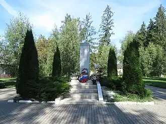 Мемориал воинам-землякам в Мокшино