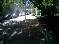 Руновский переулок, вид со стороны Озерковской набережной на запад