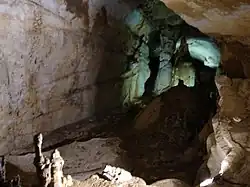 Глиняный зал.