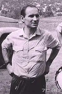 Муханкин на следственном эксперименте (1995)