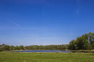 Вид на озеро Бело-Безводное с западной стороны весной 2015 года