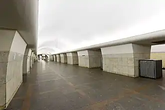 Зал станции, 1 января 2012 года