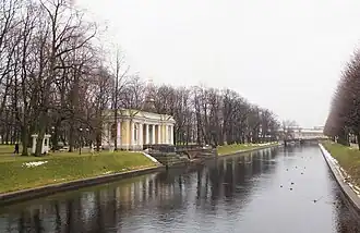 Павильон в перспективе реки Мойки