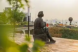 Памятник Максиму Горькому на набережной Федоровского. Автор монумента — Иван Шмагун