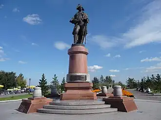 Памятник командору Резанову. Авторы Андрей Касаткин и Константин Зинич