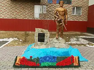 Памятник воину-десантнику