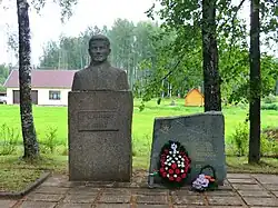 Бюст А. Матросова в Резекне (Латвия)