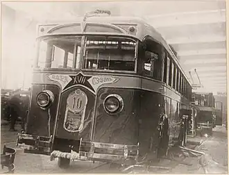 Единственный трехосный троллейбус ЛК-3 «Подарок 17 съезду ВКП(б)»