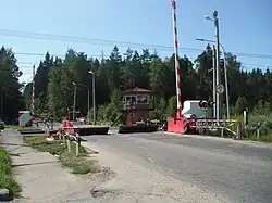 Переезд у платформы