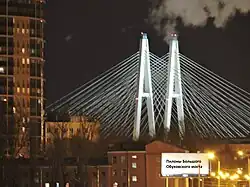 Вечернее освещение пилонов