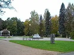 Центральная площадь парка