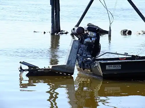 Подвесной мотор-болотоход Go-Devil с воздушным охлаждением