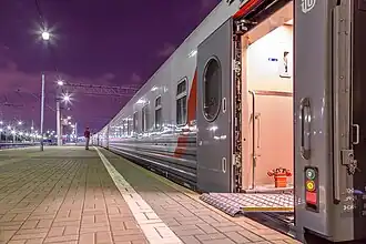 Поезд «Томич» перед отправлением с Ярославского вокзала Москвы