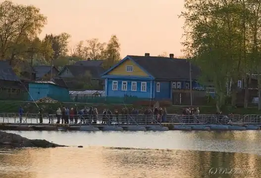 Понтонный мост через Важинку