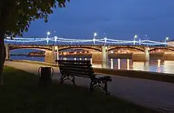 Праздничная подсветка Нового моста через Волгу. Вид с набережной Афанасия Никитина в Твери