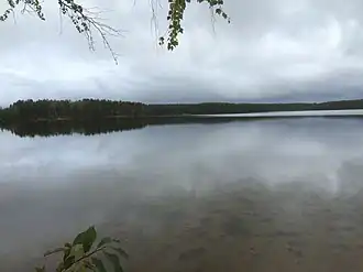 Вид с южного берега осенью 2020 года