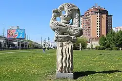 Скульптура «Райские птицы» на Осеннем бульваре