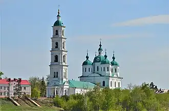 Вид со стороны реки Тойма