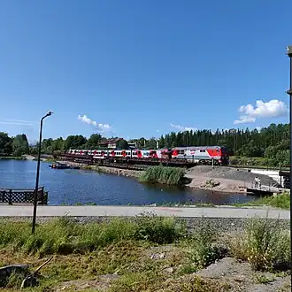 «Ласточка» на платформе