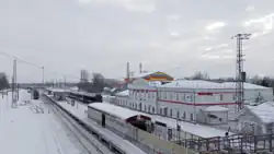 Общий вид на станцию (в сторону Москвы)2022 г.