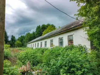 Бывшее здание терапевтического стационара
