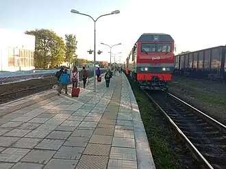 Скорый поезд «Ласточка» Сортавала — Санкт-Петербург под тягой тепловоза ТЭП70БС-322