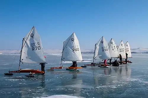 Под парусом по льду