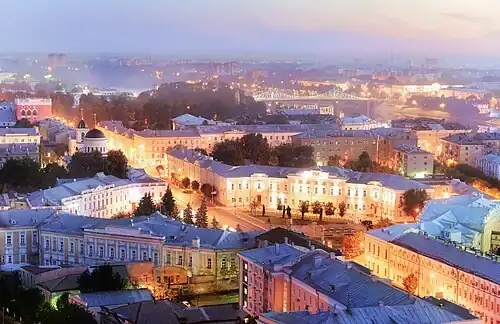 Площадь Ленина ранним утром. Вид с телевизионной вышки на площади Святого Благоверного Князя Михаила Тверского (На момент съёмки — Советской).